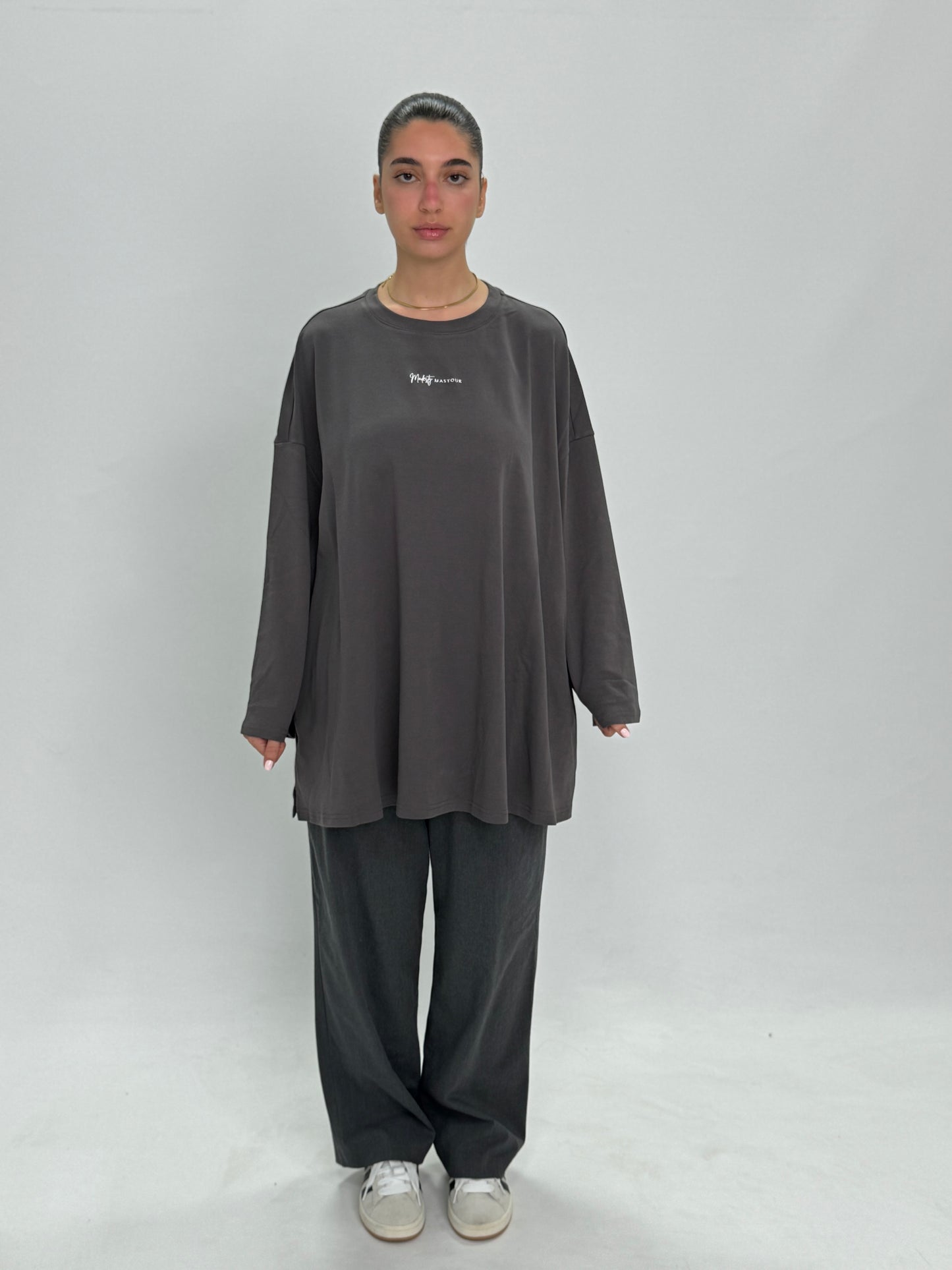TEE SHIRT PYEONHAN GRIS FONCÉ