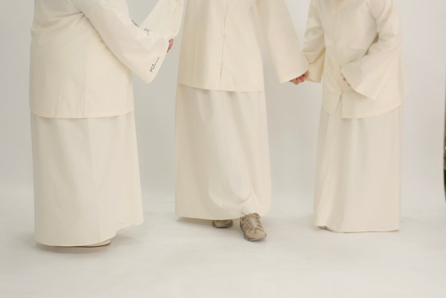 Moon Bào sets beige