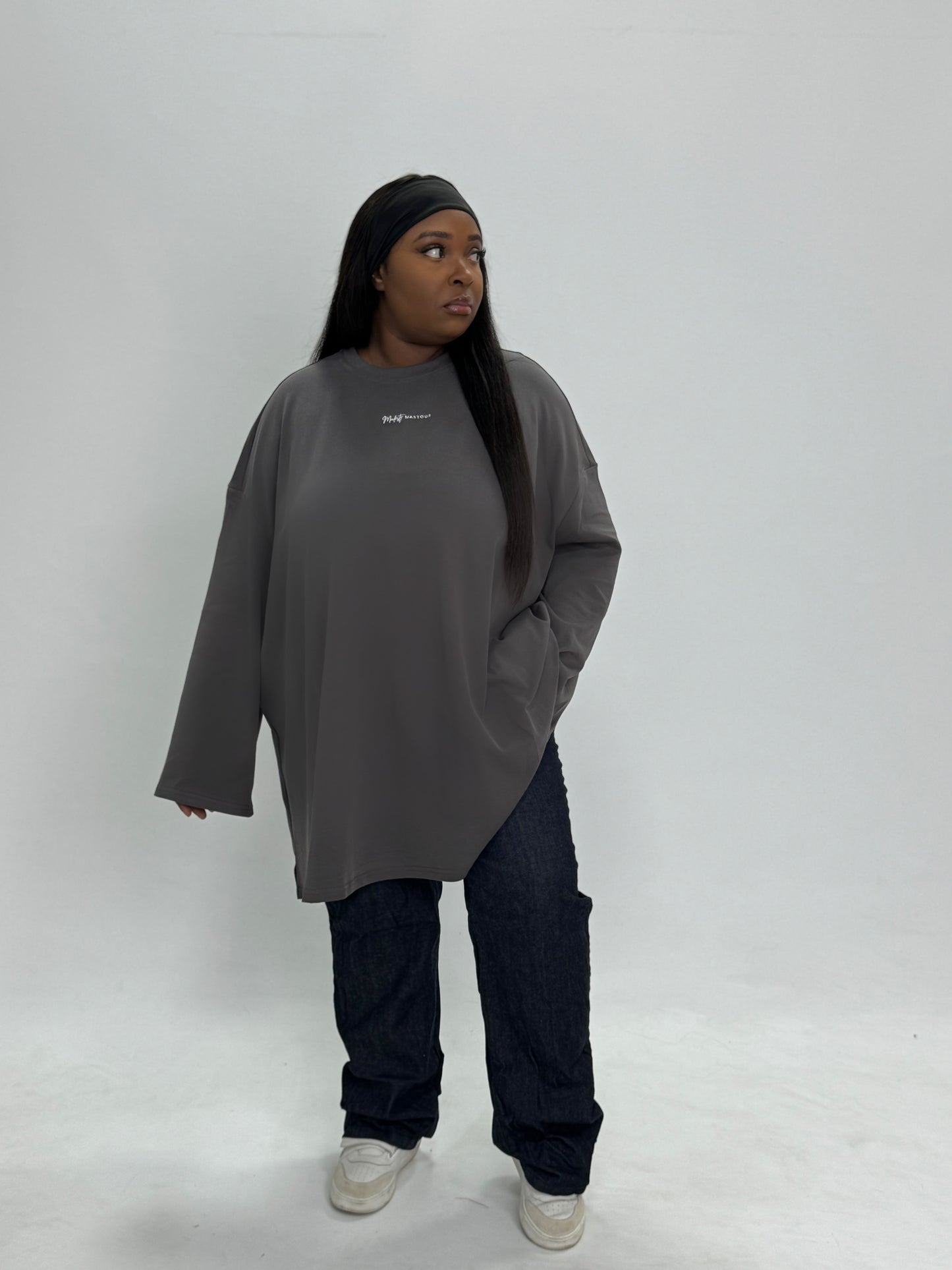 TEE SHIRT PYEONHAN GRIS FONCÉ